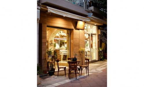 Εσωτερικό Κουρείον Παπουτσάκης