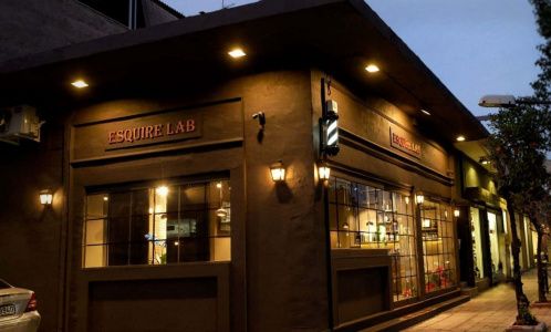 Εσωτερικό Esquire Lab Barbershop