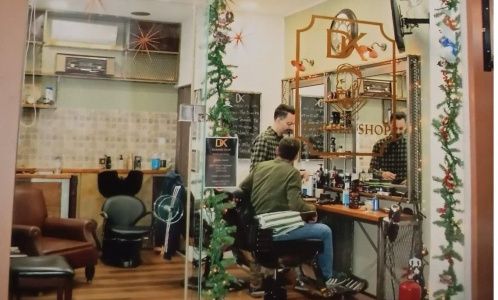 Εσωτερικό DK BARBER SHOP