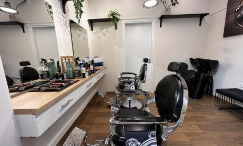 Εσωτερικό Mens stage barber shop